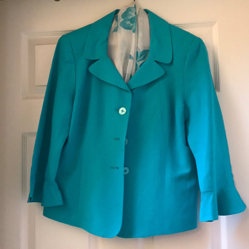 2 piece teal blue suite with scarf